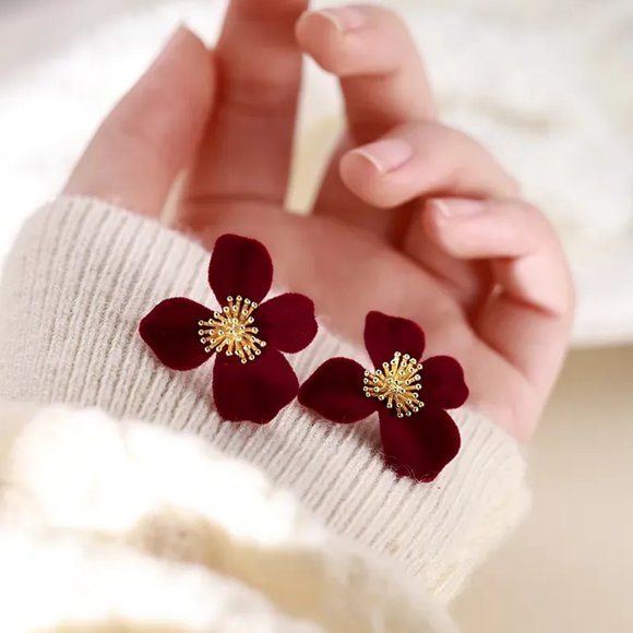 Burgundy Red Flocking Flower in Bloom Floral Stud Earrings NEW - Picture 7 of 7